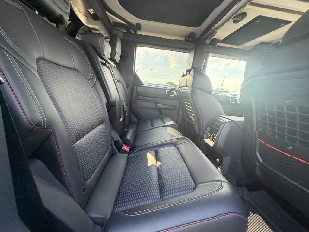 Used 2025 Ford Bronco Raptor AWD/4WD image 17