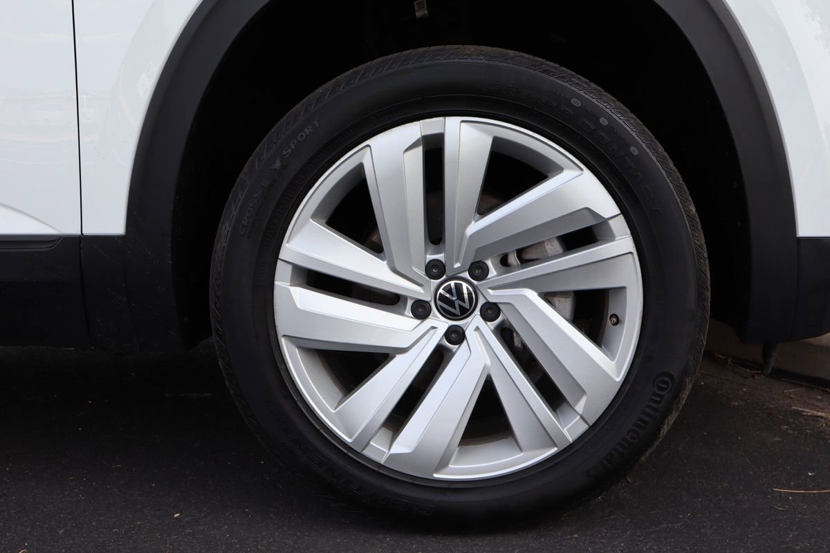 Used 2021 Volkswagen Atlas Cross Sport SE image 39