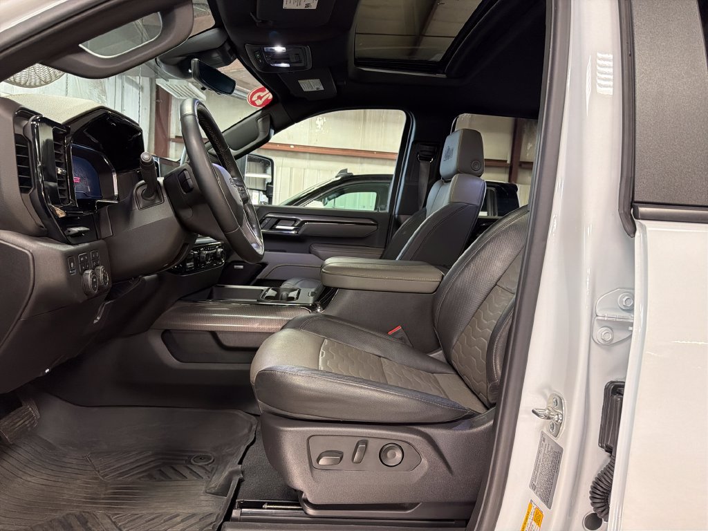 Used 2025 Chevrolet Silverado 2500 ZR2 w/ ZR2 Bison Edition AWD/4WD image 14