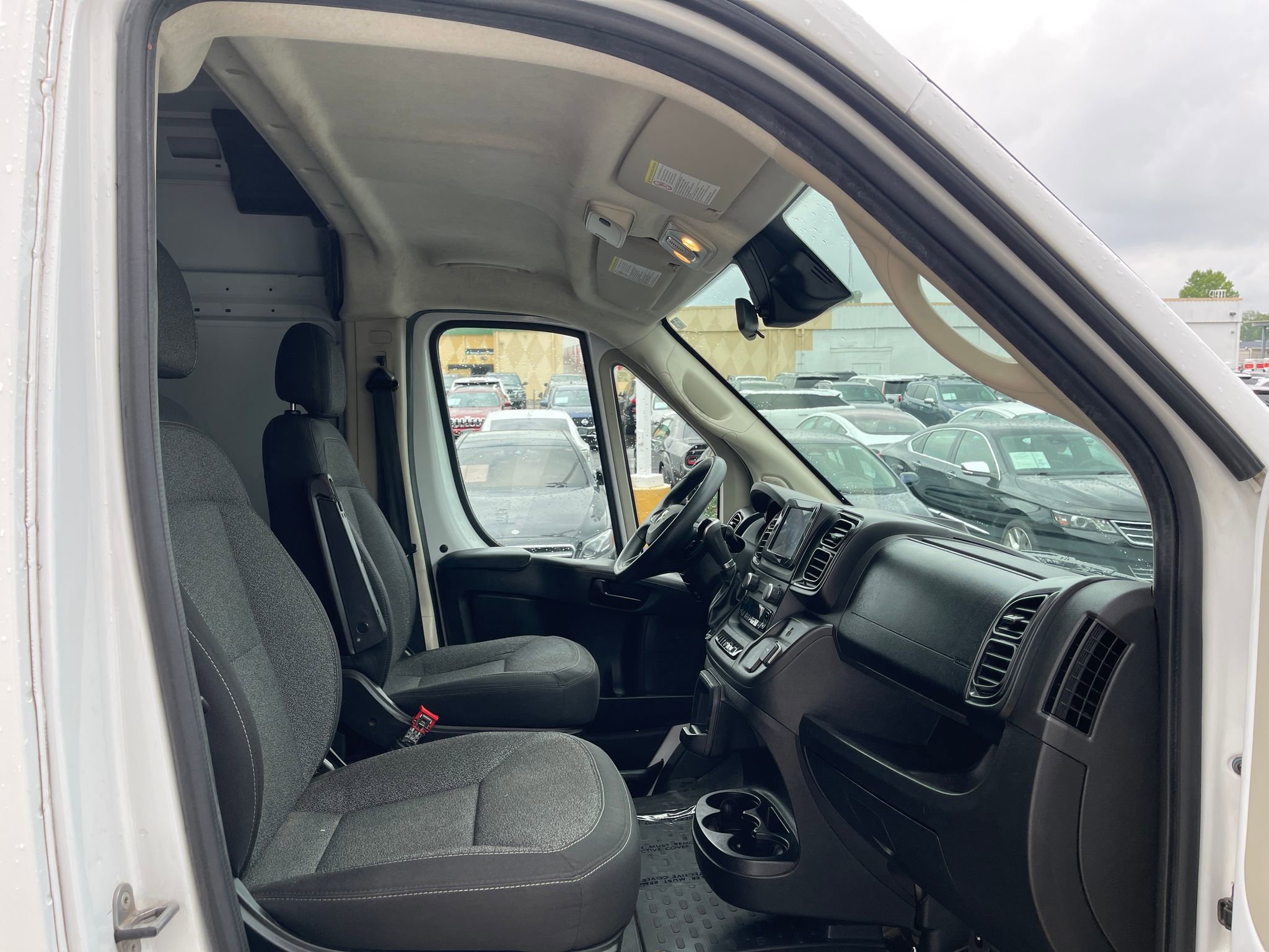 Used 2022 RAM ProMaster 2500 FWD image 27