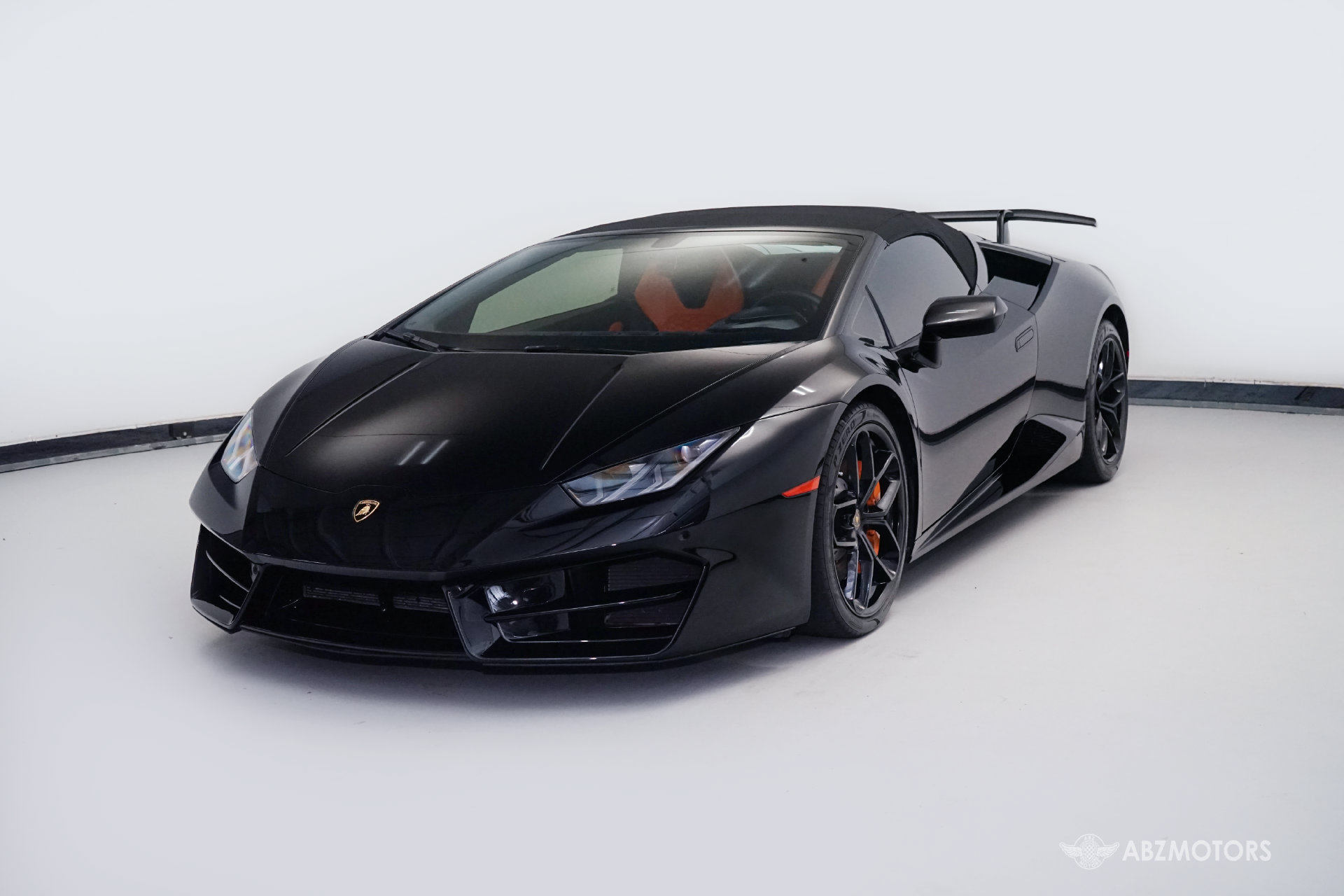 Used 2019 Lamborghini Huracan LP 580-2 RWD image 2