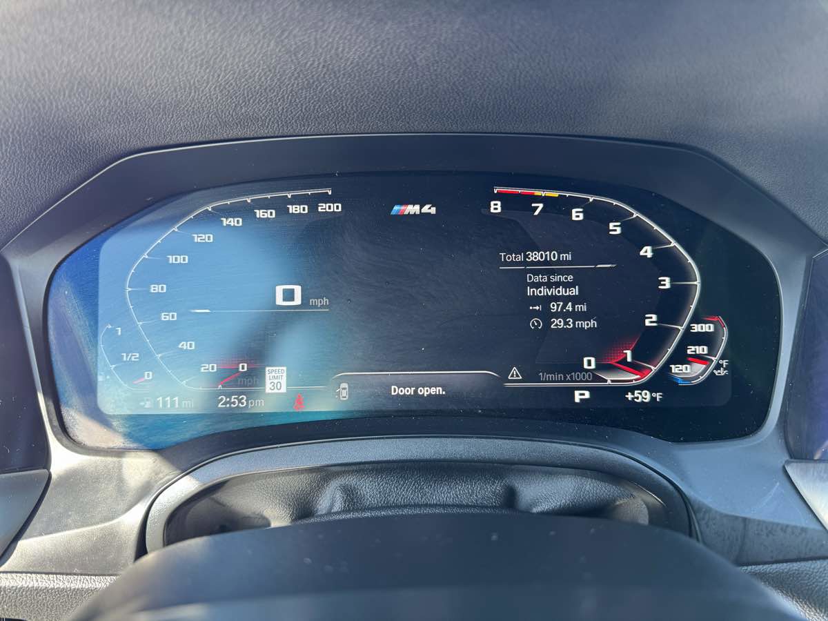 Used 2022 BMW M4 Competition w/ Executive Package RWD image 17