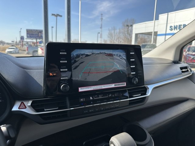 Used 2024 Toyota Sienna LE image 25