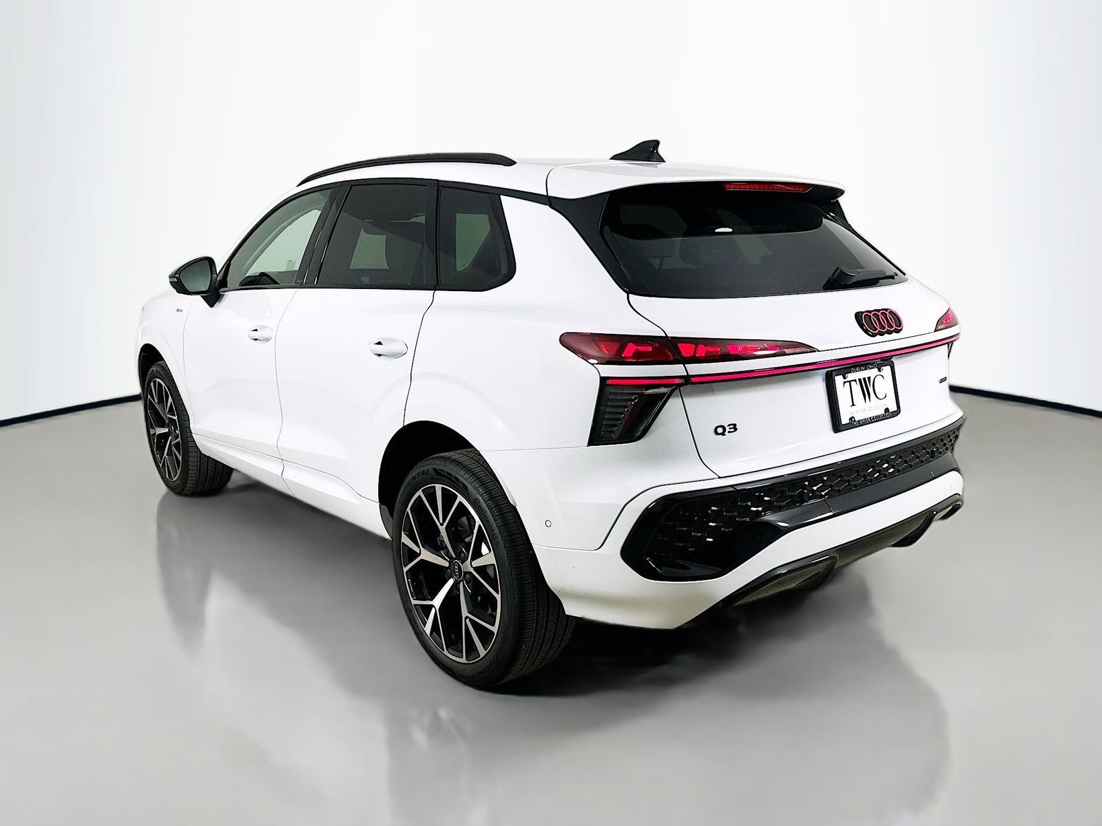 Used 2026 Audi Q3 quattro 2.0T AWD/4WD image 7