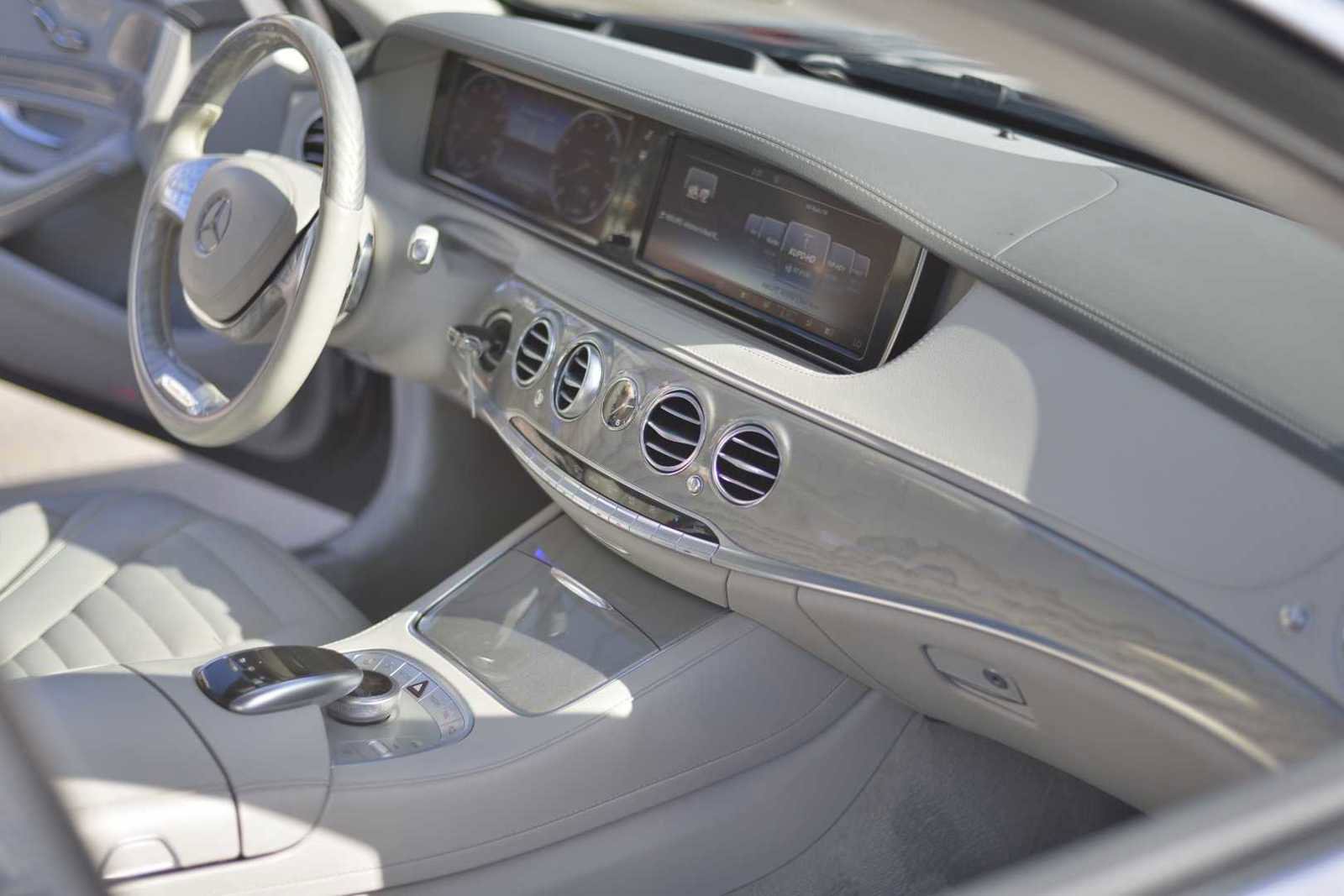 Used 2016 Mercedes-Benz S 550 Sedan w/ Sport Package w/ Sport Package image 16