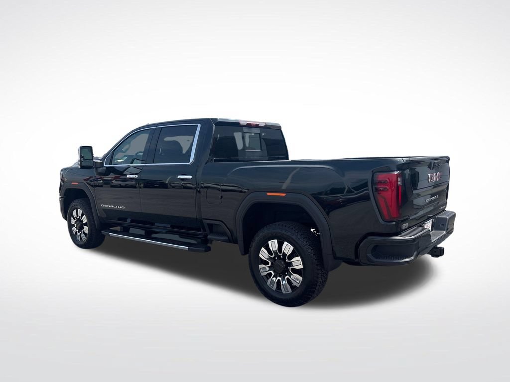 Used 2026 GMC Sierra 2500 Denali w/ Denali Reserve Package AWD/4WD image 4