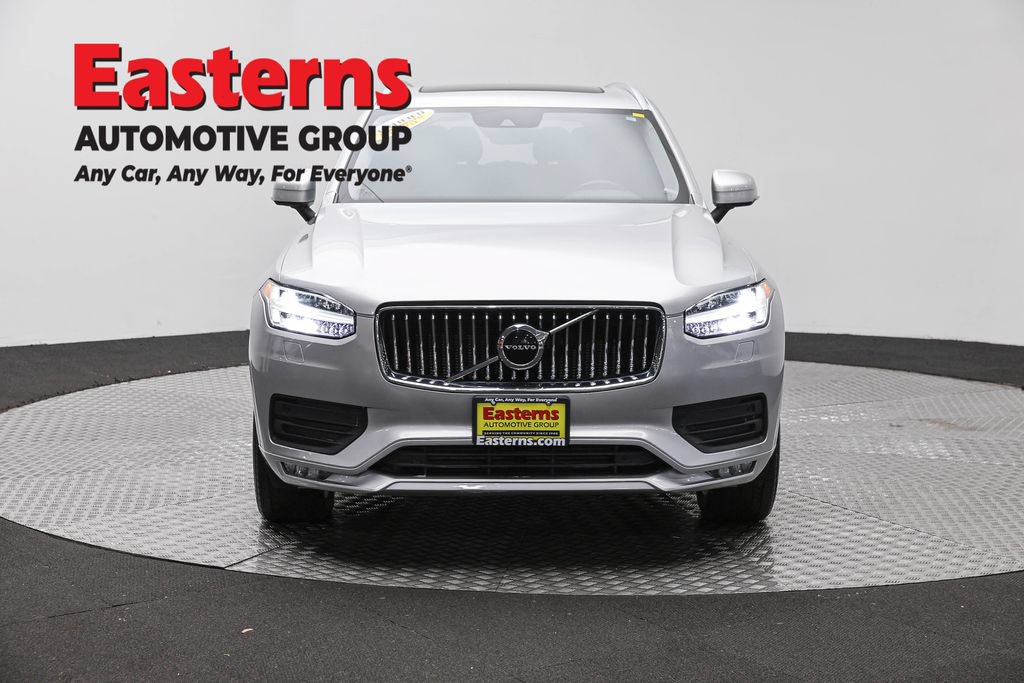 Used 2022 Volvo XC90 T5 Momentum AWD/4WD image 2