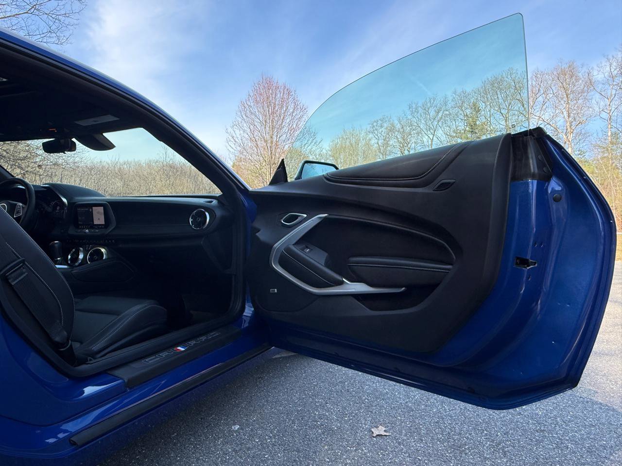 Used 2022 Chevrolet Camaro SS image 32