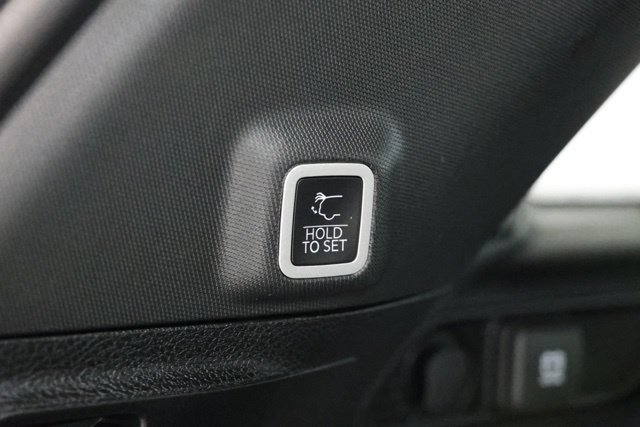 Used 2023 Jeep Grand Cherokee Altitude AWD/4WD image 37