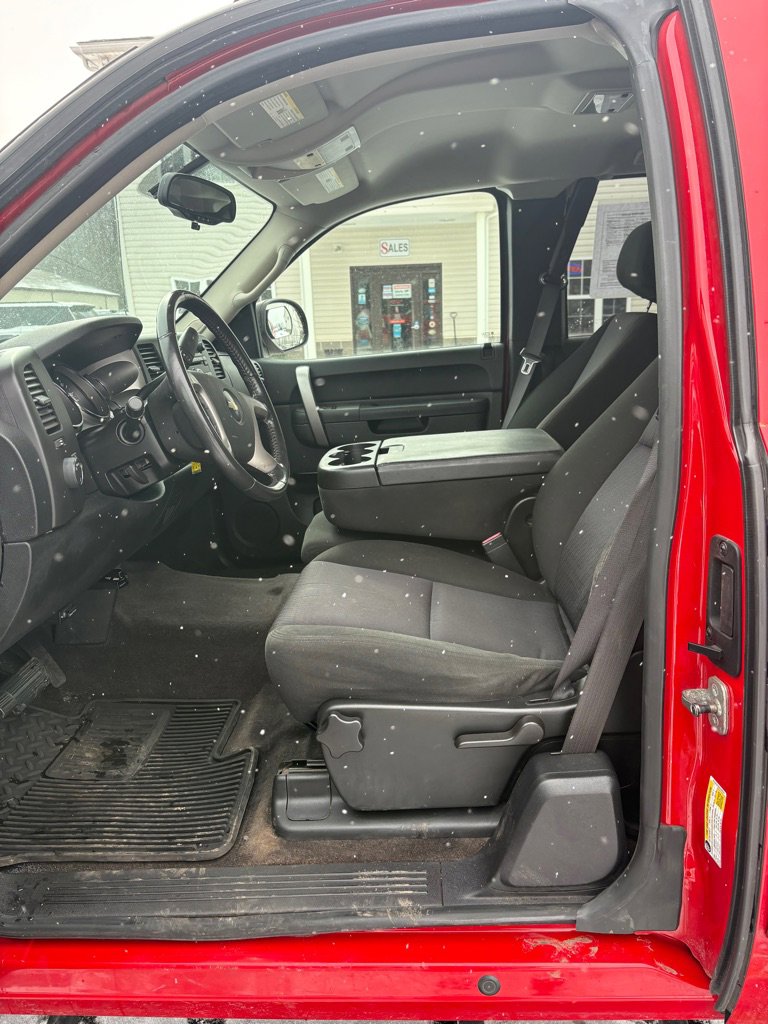 Used 2010 Chevrolet Silverado 1500 LT w/ Power Pack Plus image 9