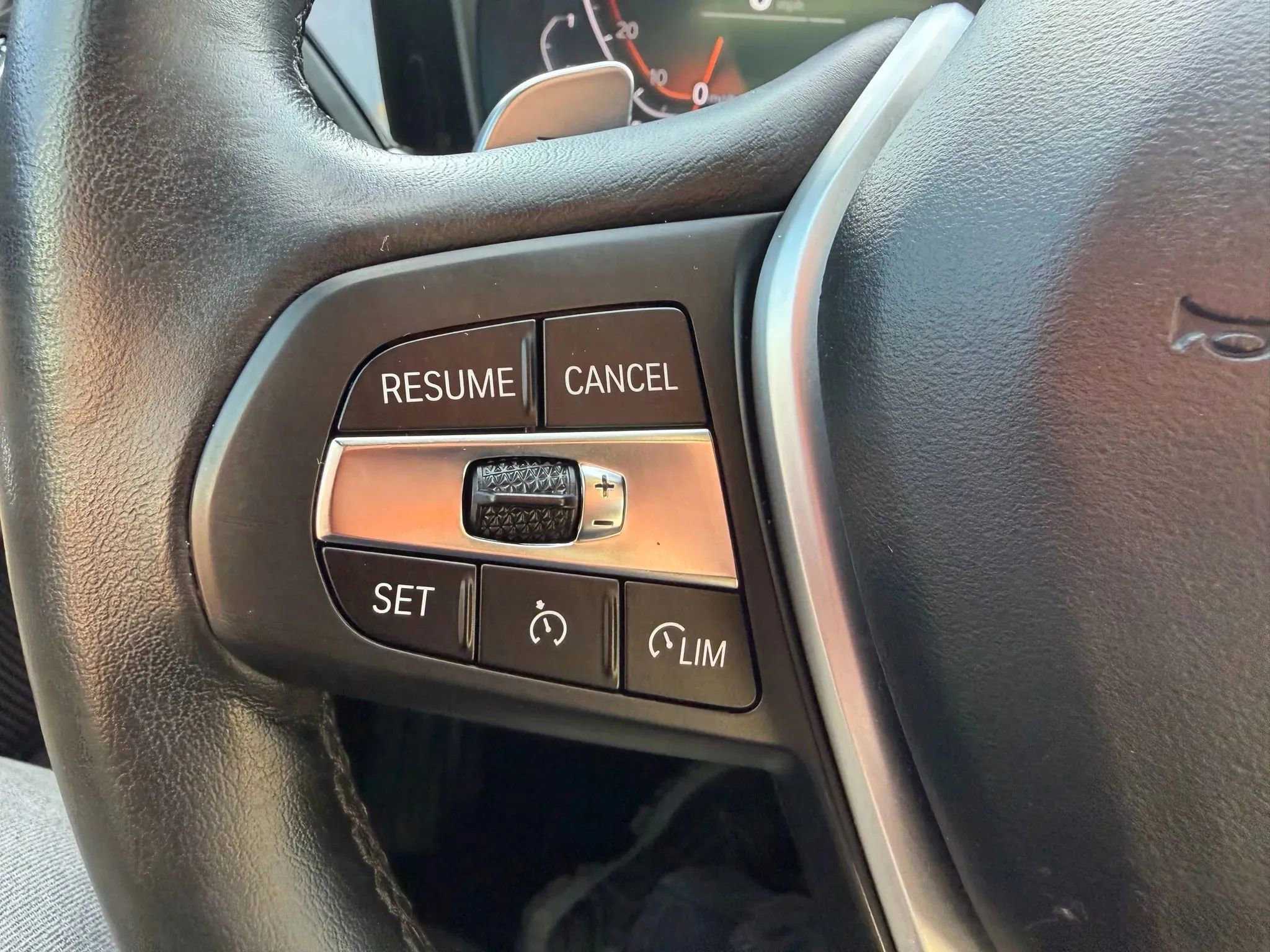 Used 2022 BMW 330i xDrive Sedan w/ Driving Assistance Package image 13