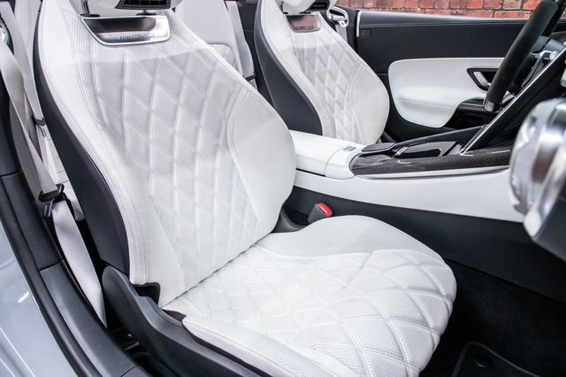 Used 2023 Mercedes-Benz SL 63 AMG 4MATIC image 30