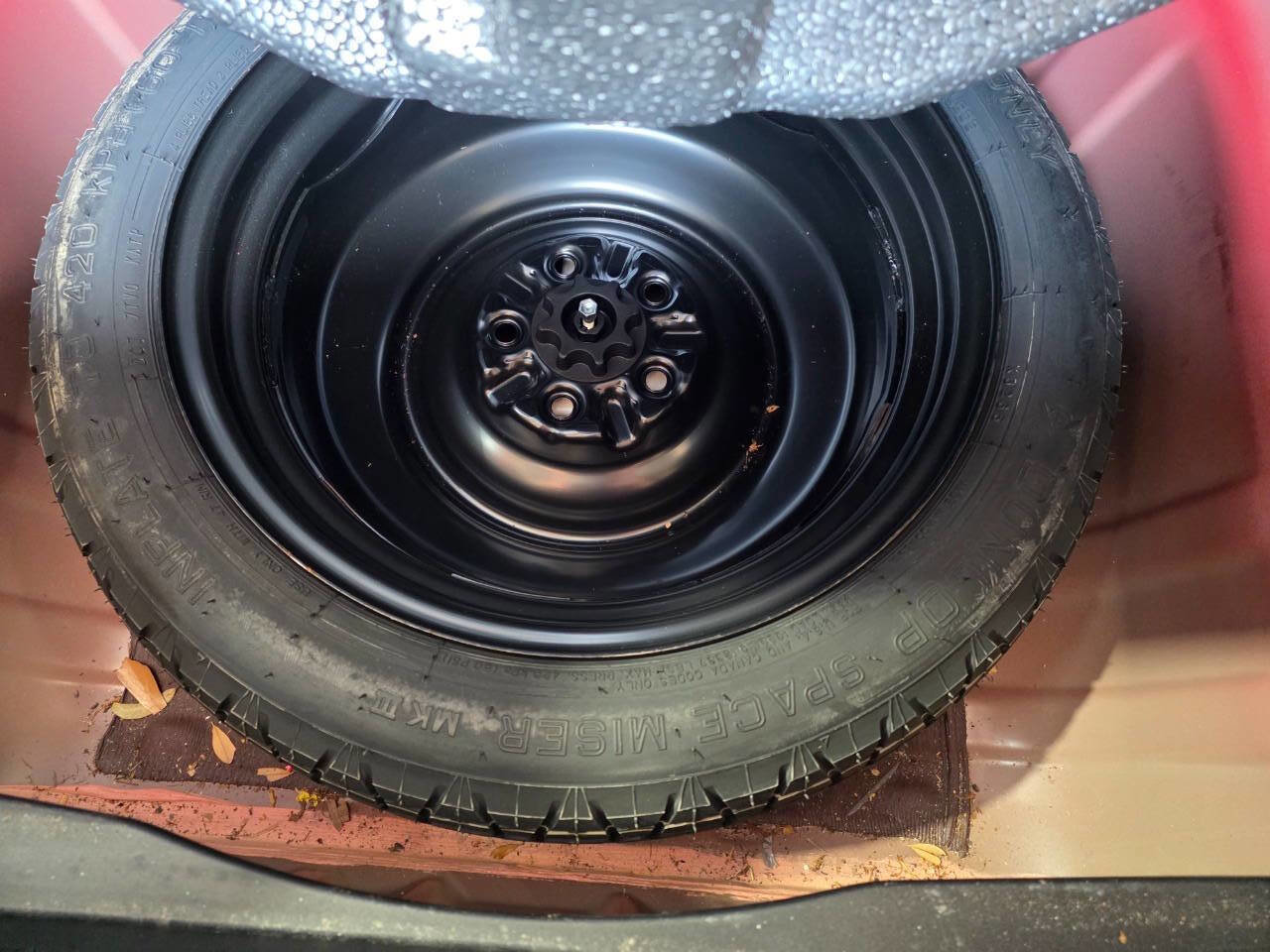 Used 2016 Lexus ES 350 w/ Luxury Package w/Wood Trim image 32