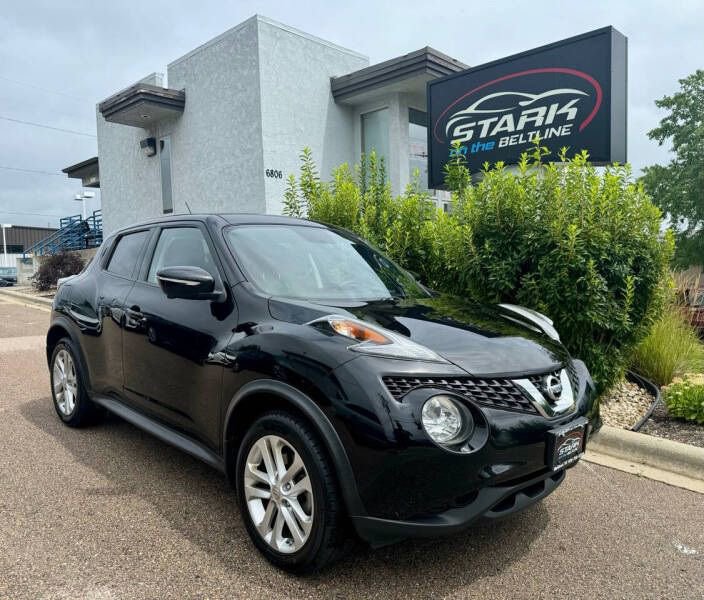 Used 2015 Nissan Juke SV w/ Technology Package AWD/4WD image 2