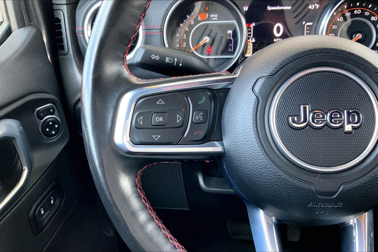 Used 2023 Jeep Wrangler Rubicon AWD/4WD image 25