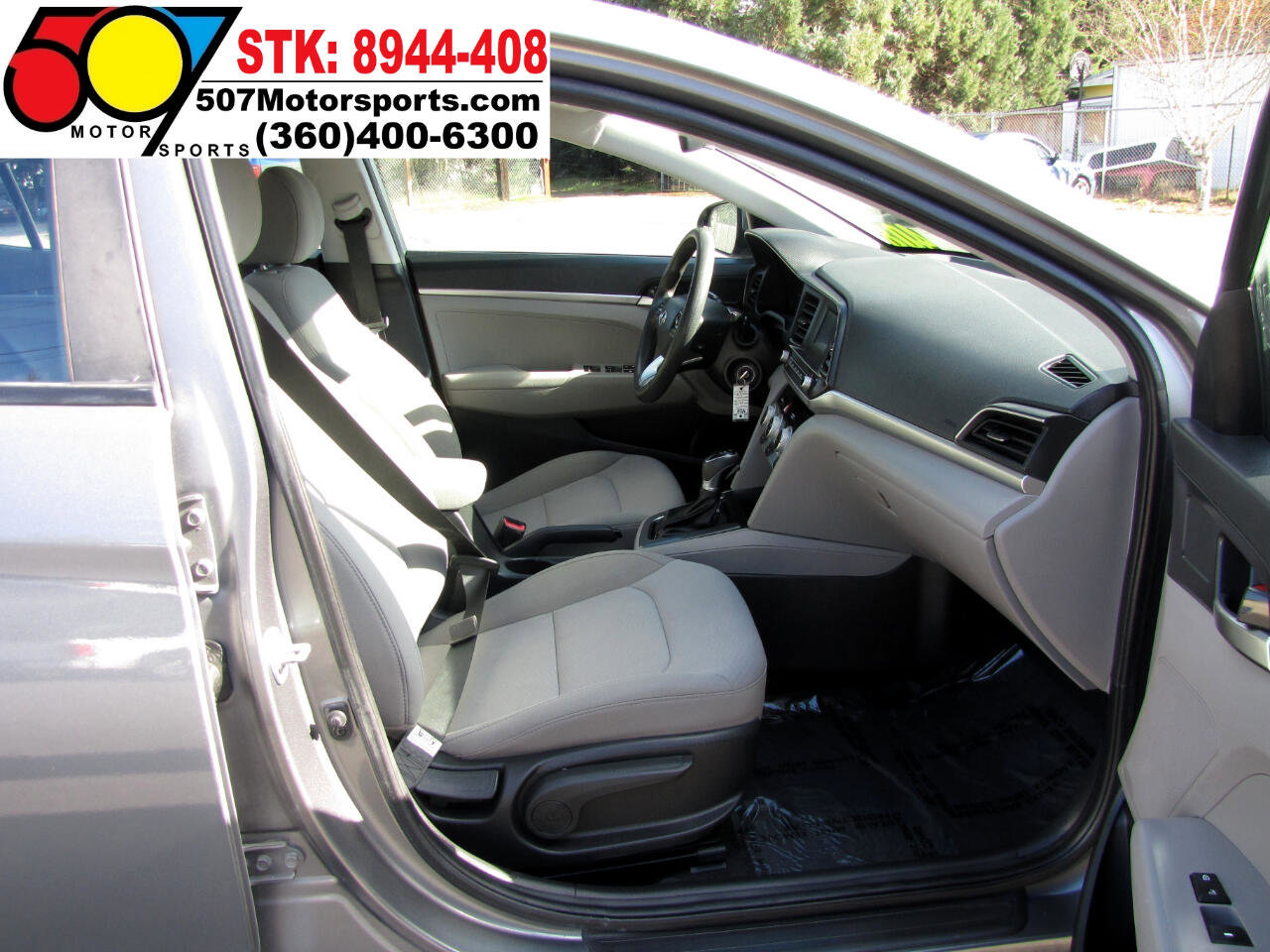 Used 2019 Hyundai Elantra SE image 18