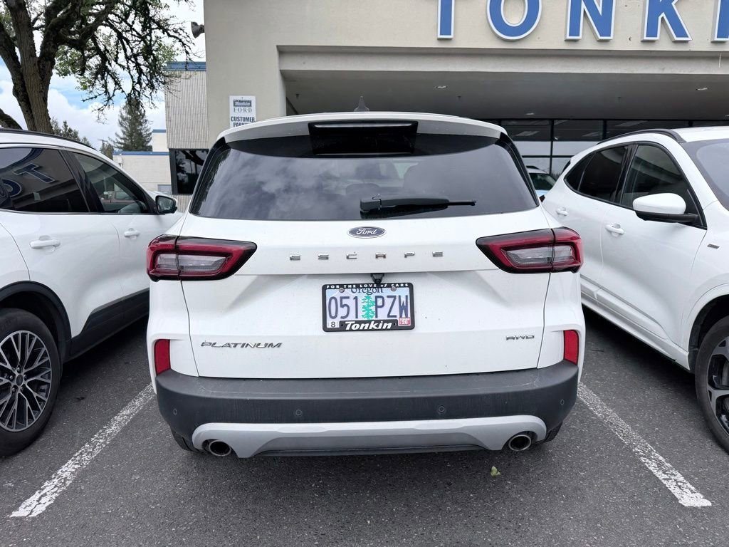 Used 2023 Ford Escape Platinum image 4