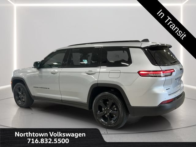 Used 2025 Jeep Grand Cherokee L Limited w/ Black Appearance Package AWD/4WD video 3