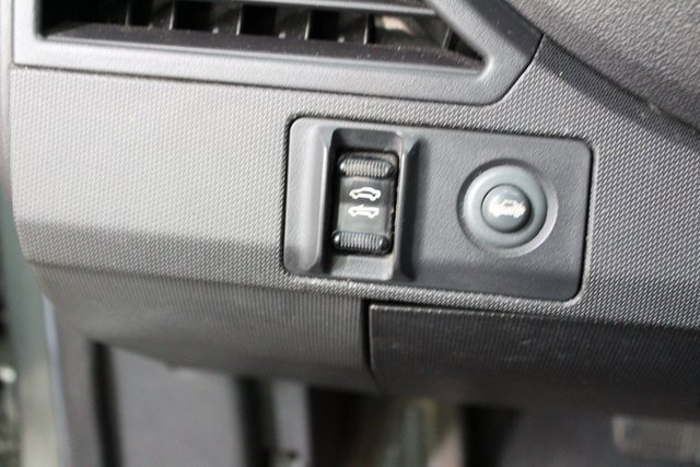 Used 2009 Chrysler Sebring Touring image 13