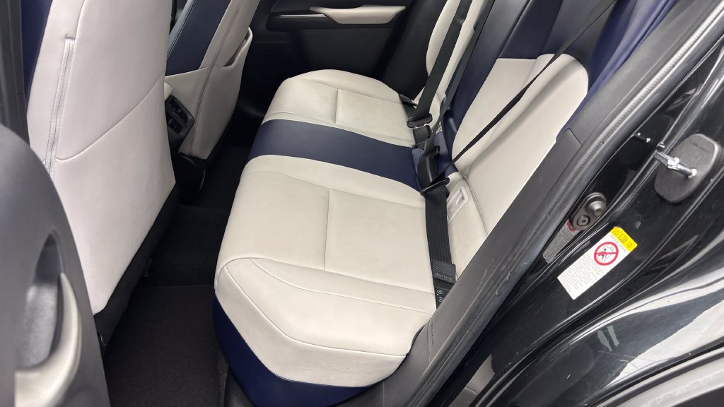 Used 2019 Lexus UX 200 w/ Accessory Package FWD image 36