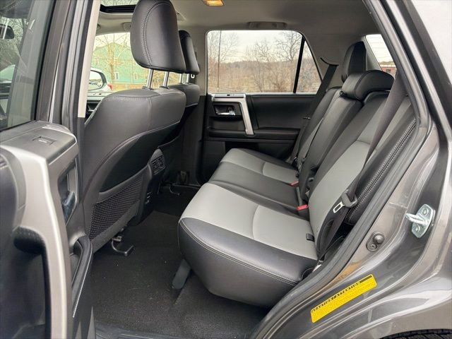 Used 2019 Toyota 4Runner SR5 Premium image 16