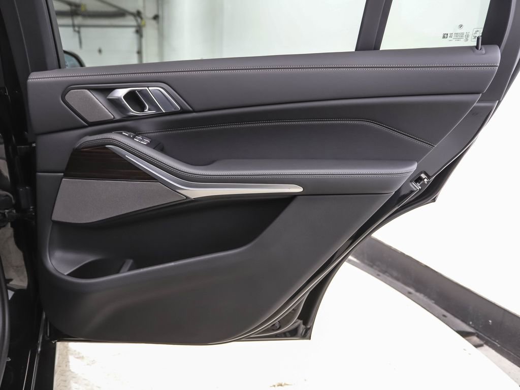 New 2026 BMW X7 xDrive40i image 31
