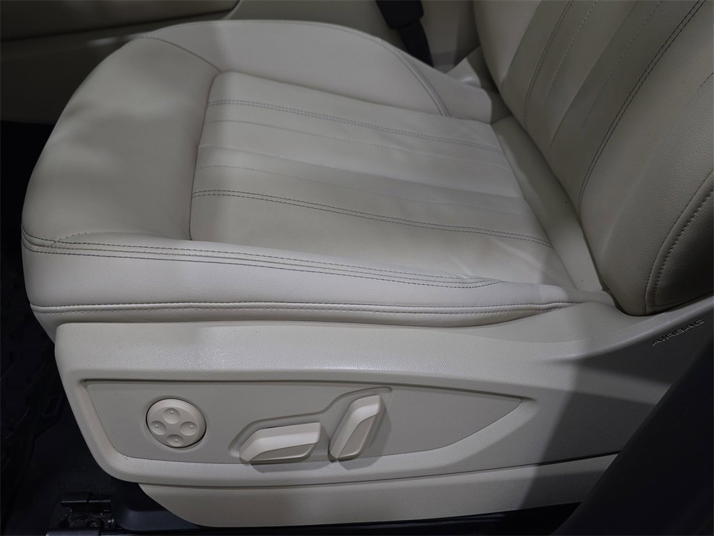 Certified 2021 Audi Q5 2.0T Premium Plus w/ Premium Plus Package image 32