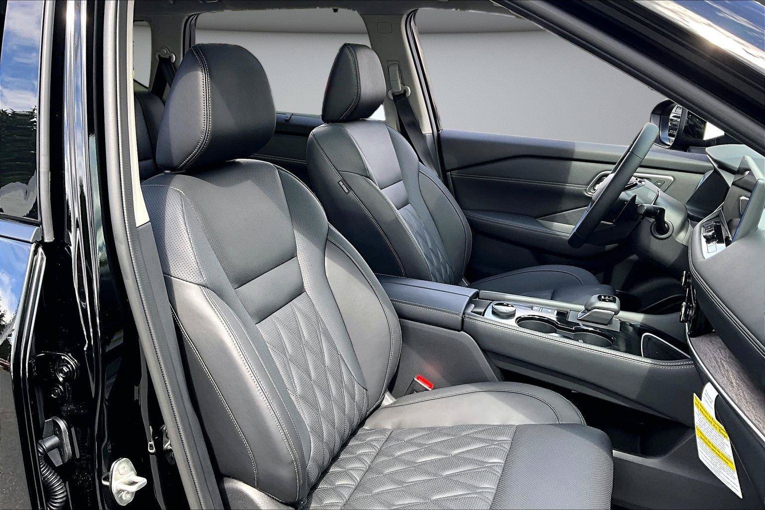 New 2026 Nissan Rogue Platinum AWD/4WD image 12