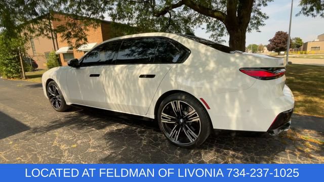 Used 2023 BMW 760i xDrive AWD/4WD image 6