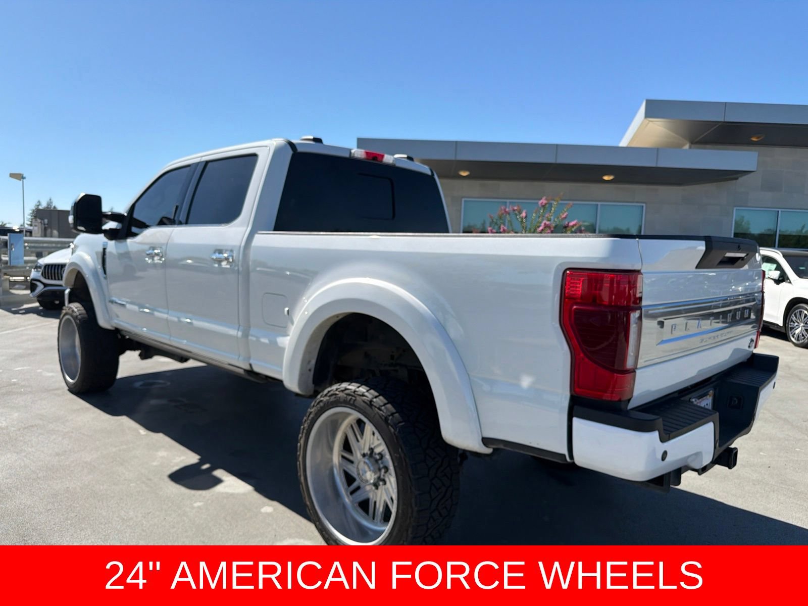 Used 2022 Ford F250 Platinum w/ FX4 Off-Road Package AWD/4WD image 6