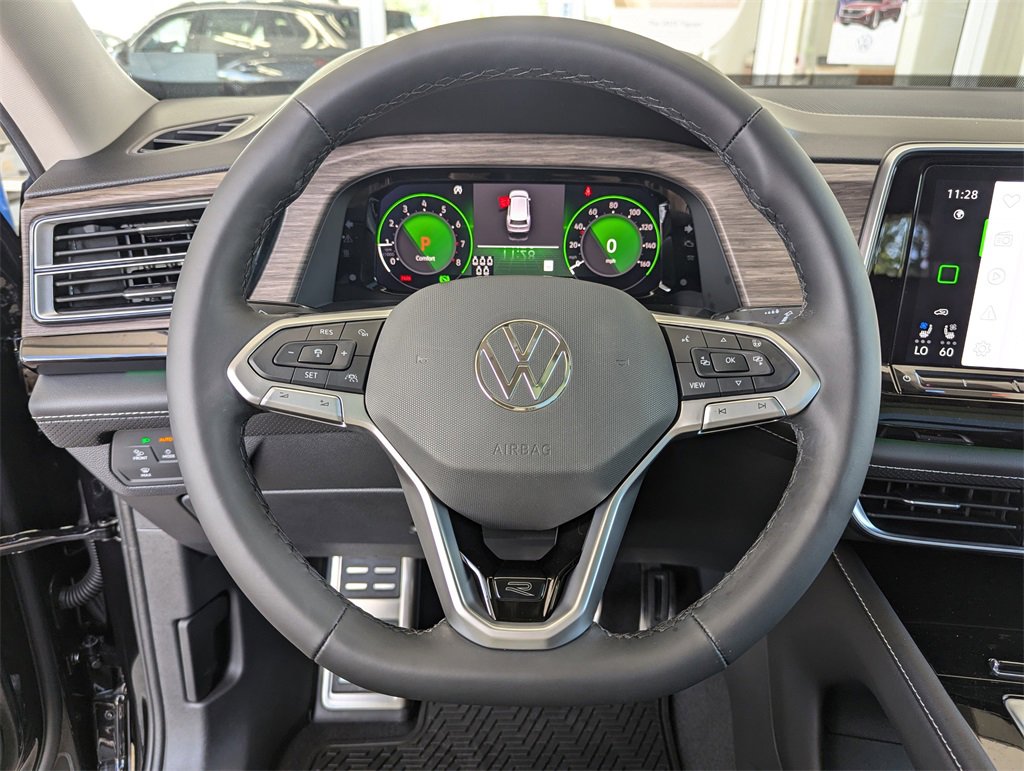 New 2025 Volkswagen Atlas SEL Premium R-Line image 24