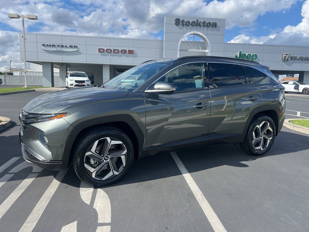 Used 2023 Hyundai Tucson Limited AWD/4WD image 2