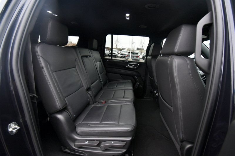 Used 2024 Chevrolet Suburban LT AWD/4WD image 18
