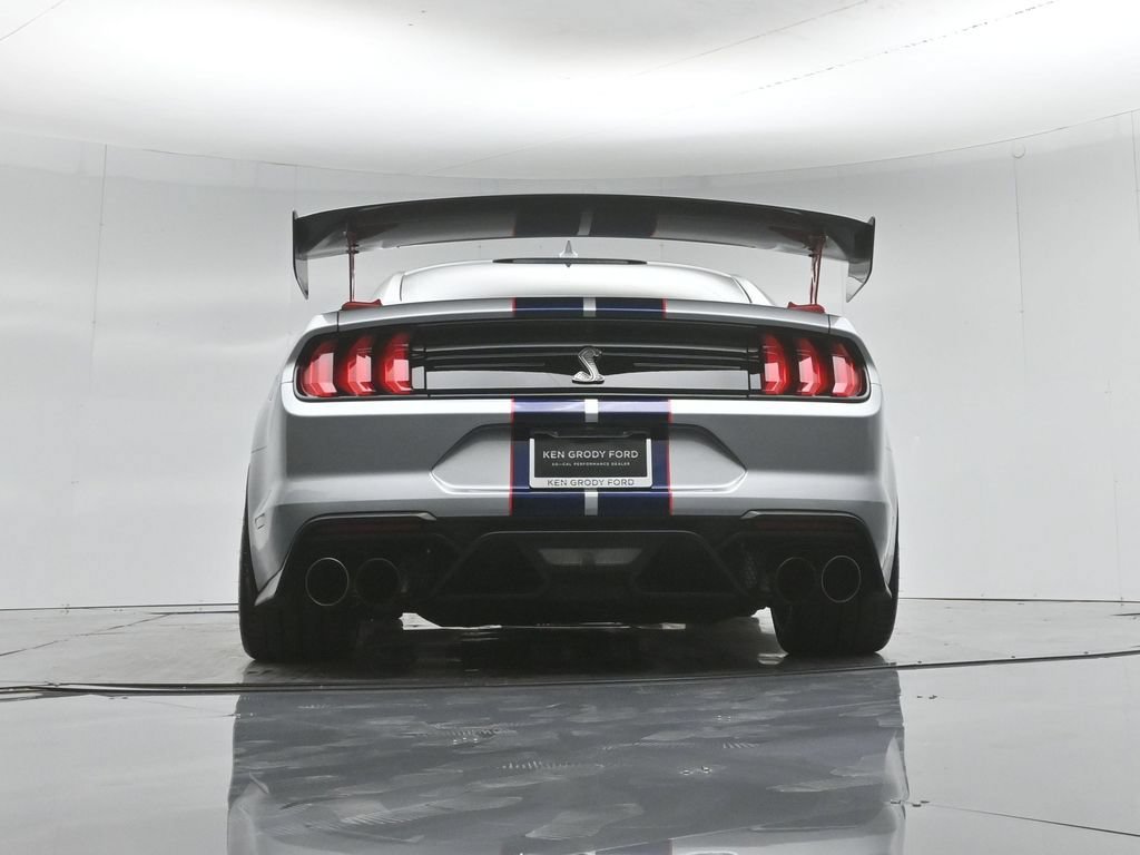 Used 2020 Ford Mustang Shelby GT500 w/ Carbon Fiber Track Pack RWD image 49