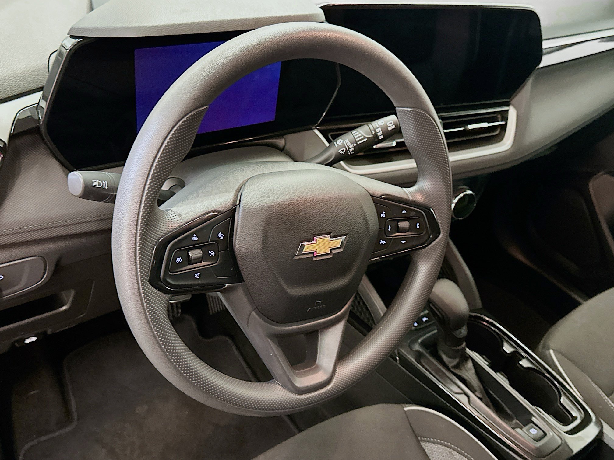 Used 2025 Chevrolet TrailBlazer LT AWD/4WD image 18