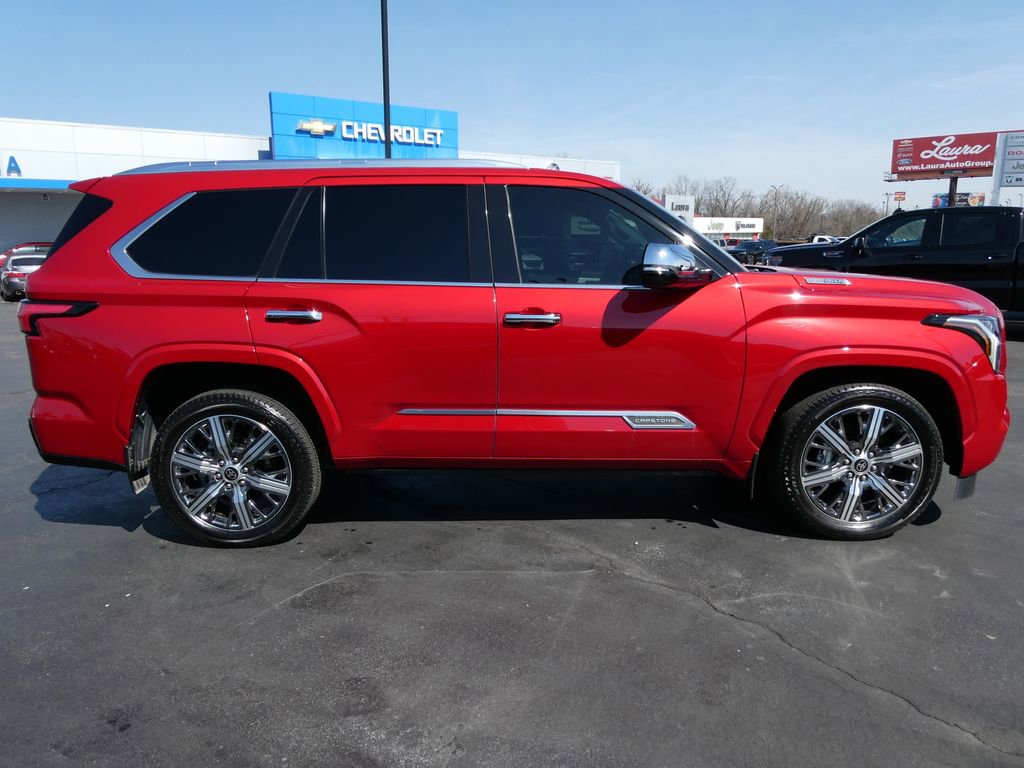 Used 2023 Toyota Sequoia Capstone image 4