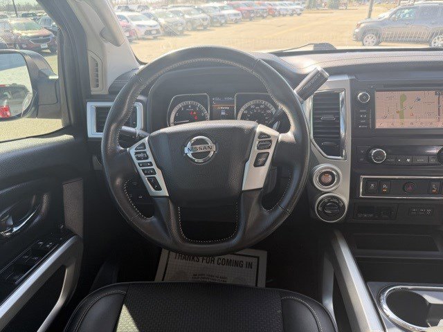 Used 2019 Nissan Titan PRO-4X image 26