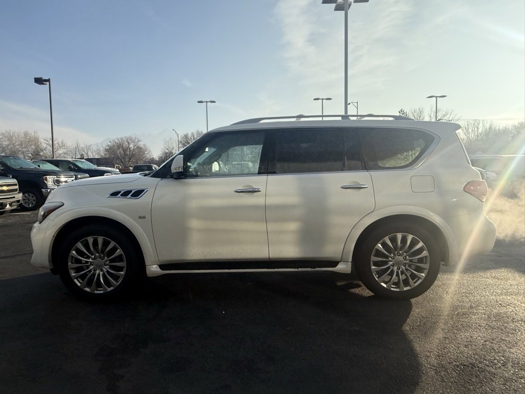 Used 2016 INFINITI QX80 Luxe w/ 22" Wheel Package image 4