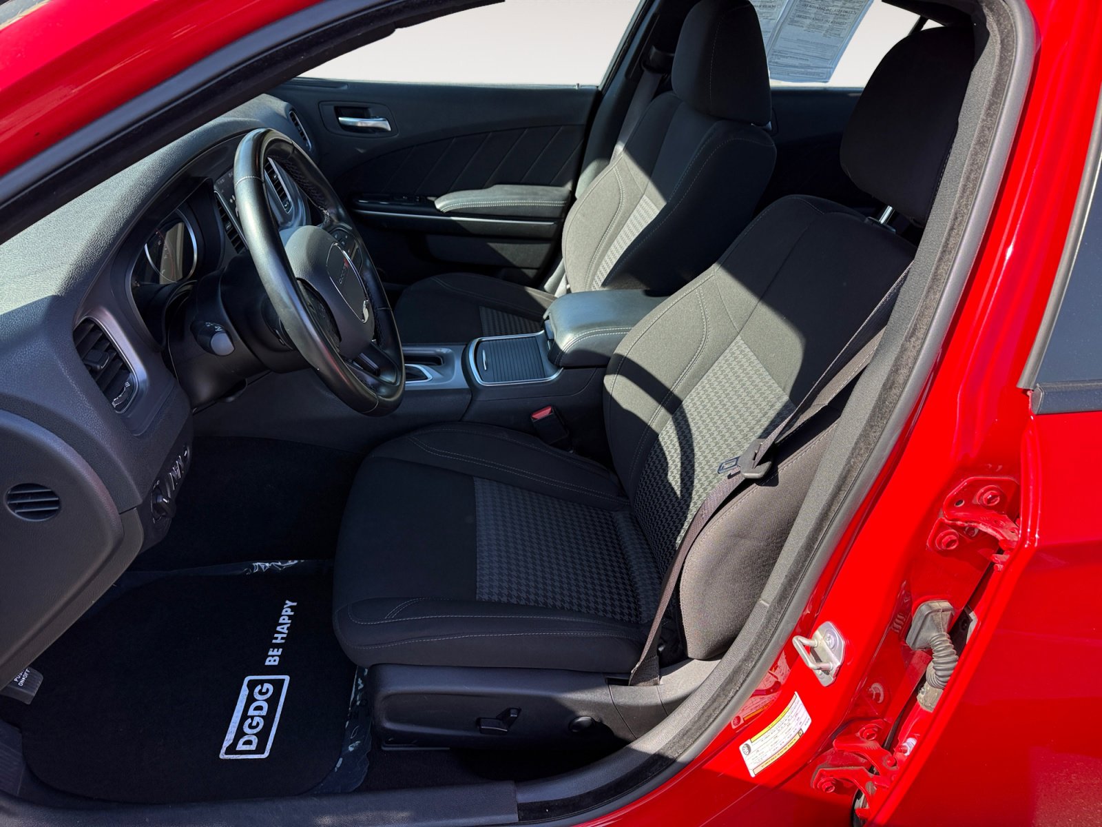 Used 2023 Dodge Charger SXT image 10