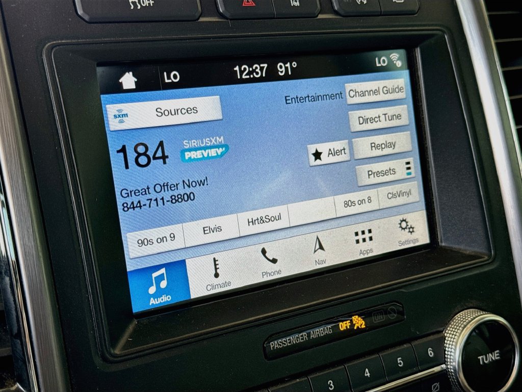Used 2019 Ford Expedition Platinum RWD image 18