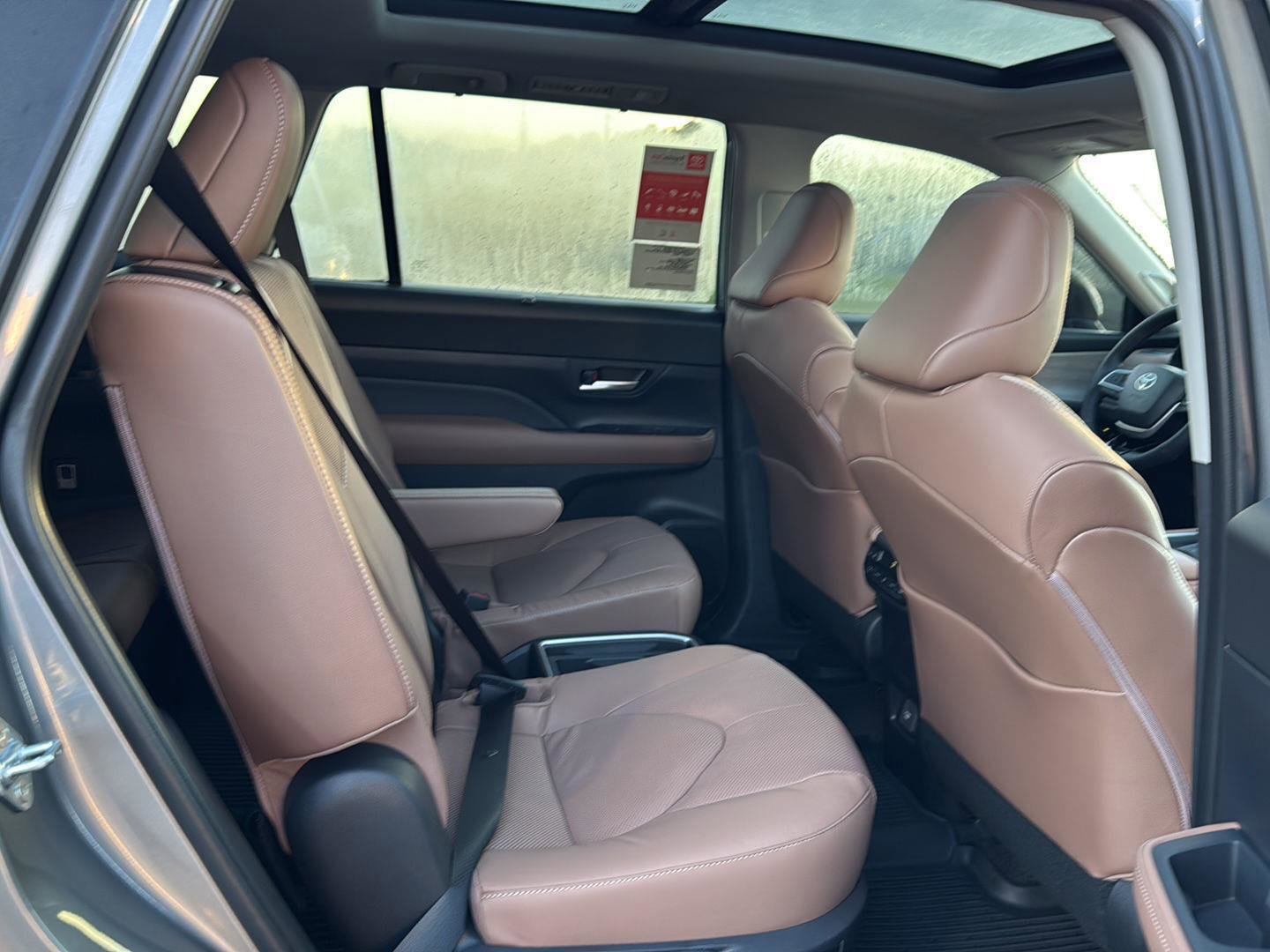 New 2026 Toyota Grand Highlander Platinum image 11
