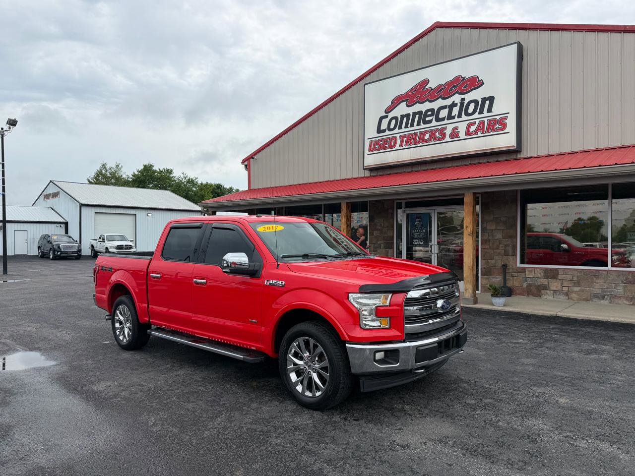 Used 2017 Ford F150 Lariat AWD/4WD image 2