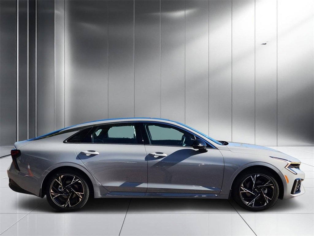 Used 2025 Kia K5 GT-Line w/ GT-Line Premium Package image 2