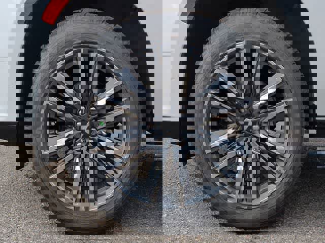 Used 2023 Cadillac Escalade ESV Sport Platinum image 14