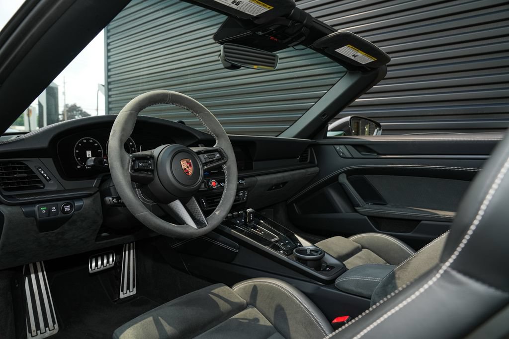 Certified 2026 Porsche 911 Carrera GTS RWD image 4