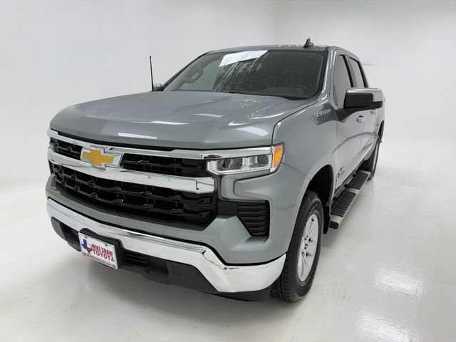 Used 2024 Chevrolet Silverado 1500 LT w/ Leather Package RWD image 4