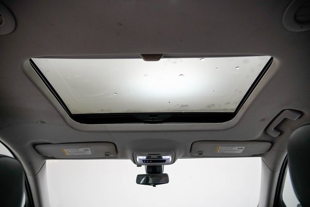 Used 2018 Chevrolet Traverse LT w/ LPO, Black Accent Package image 4