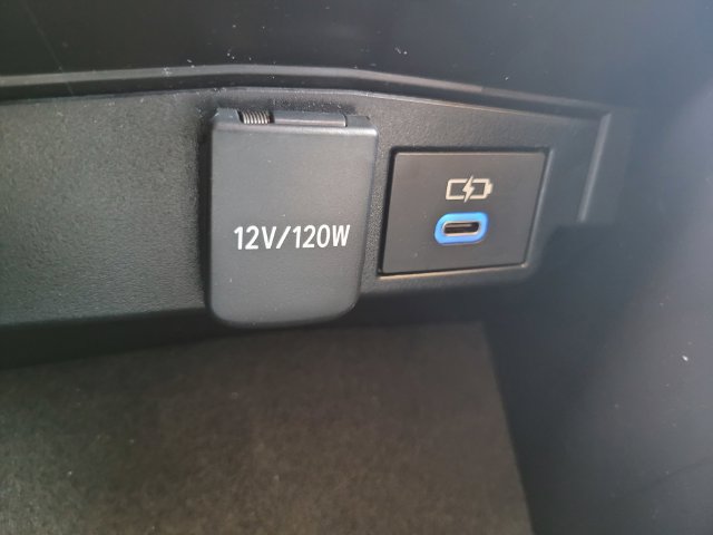 Used 2022 Toyota Corolla LE FWD image 26