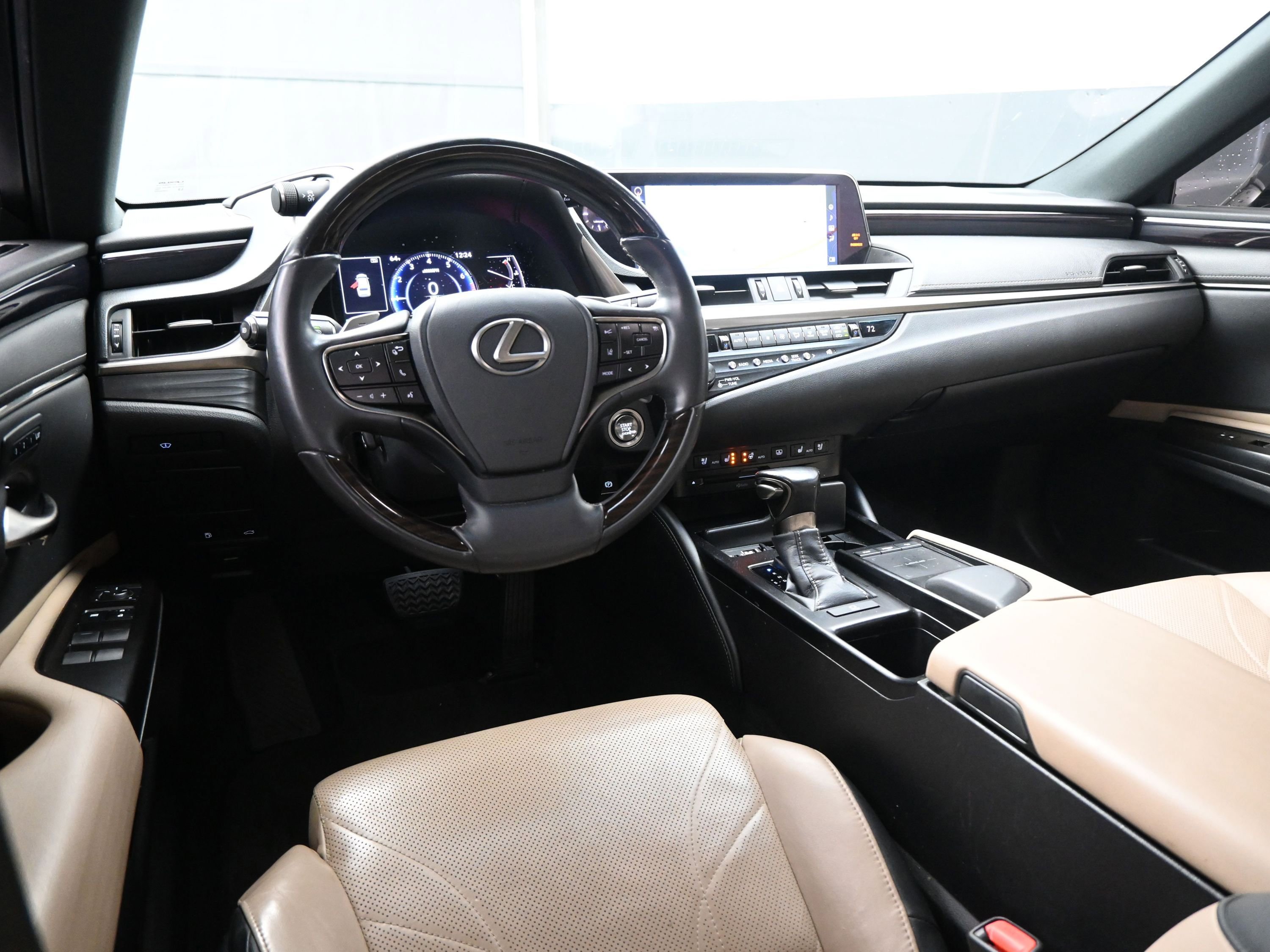 Used 2019 Lexus ES 350 Luxury w/ Accessory Package 2 image 19