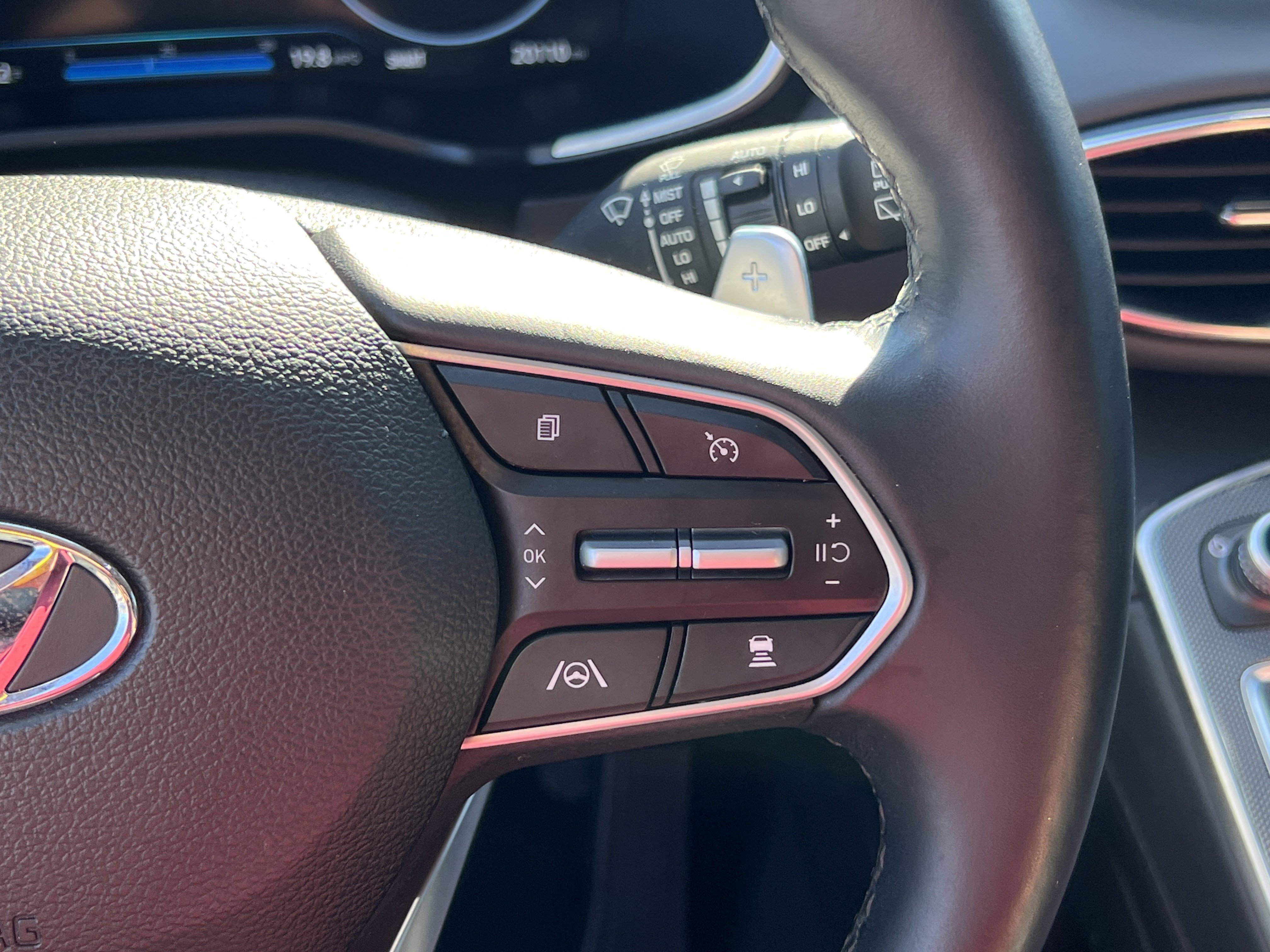 Used 2023 Hyundai Santa Fe Limited image 26